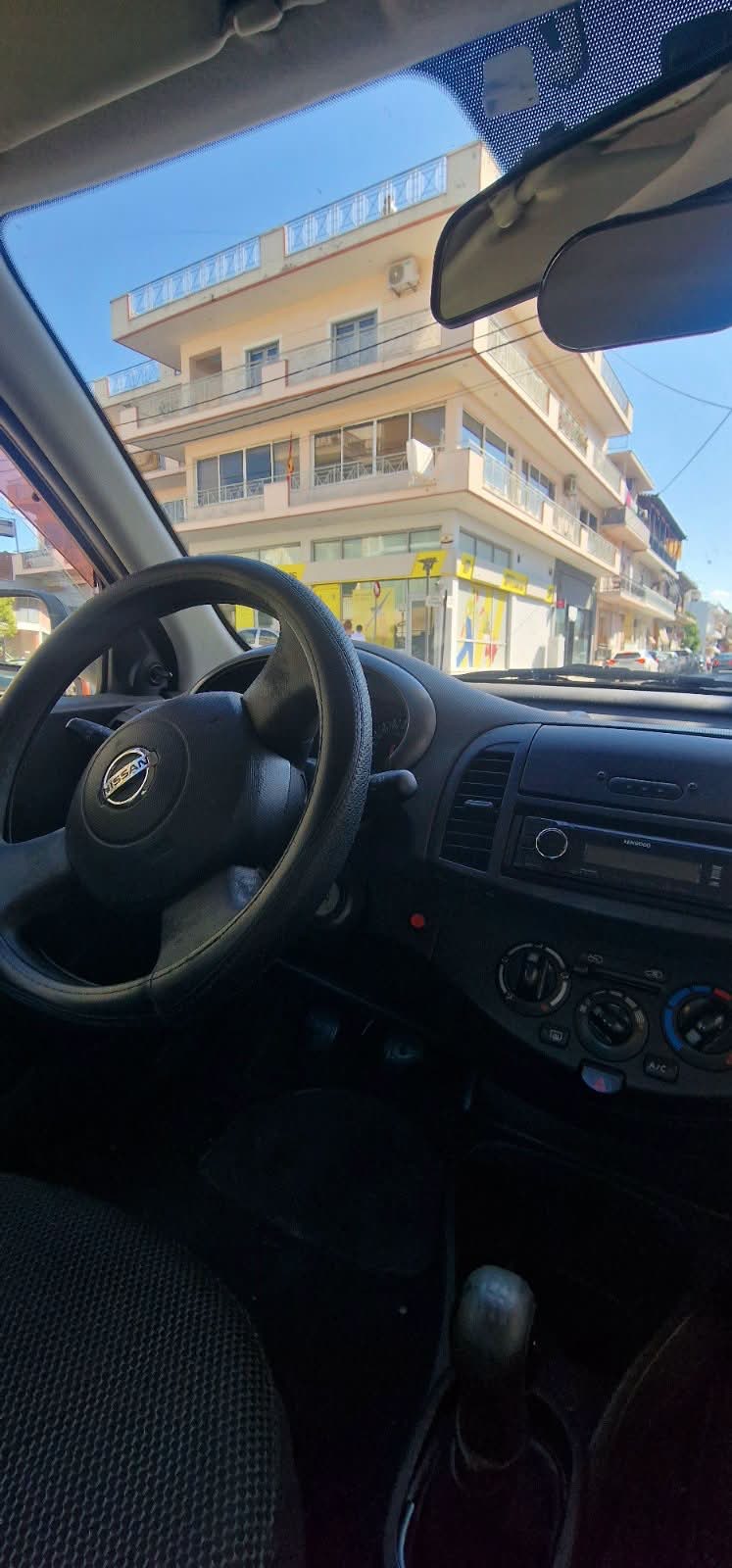 Το εκπαιδευτικό όχημα της σχολής εν ώρα μαθήματος